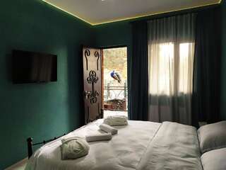 Отель Hotisi Hotel Тбилиси Стандартный номер с кроватью размера -9