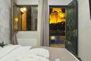 Отель Hotisi Hotel Тбилиси Стандартный номер с кроватью размера -4